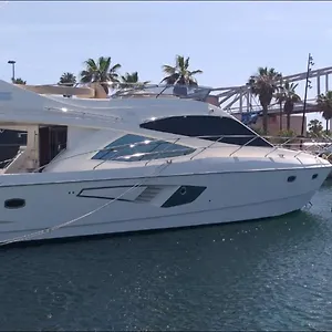 yacht-in.catalonia-hotels.com/