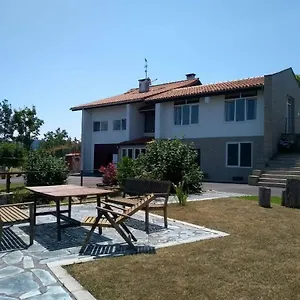 https://montanealde.basquecountryhotels.org